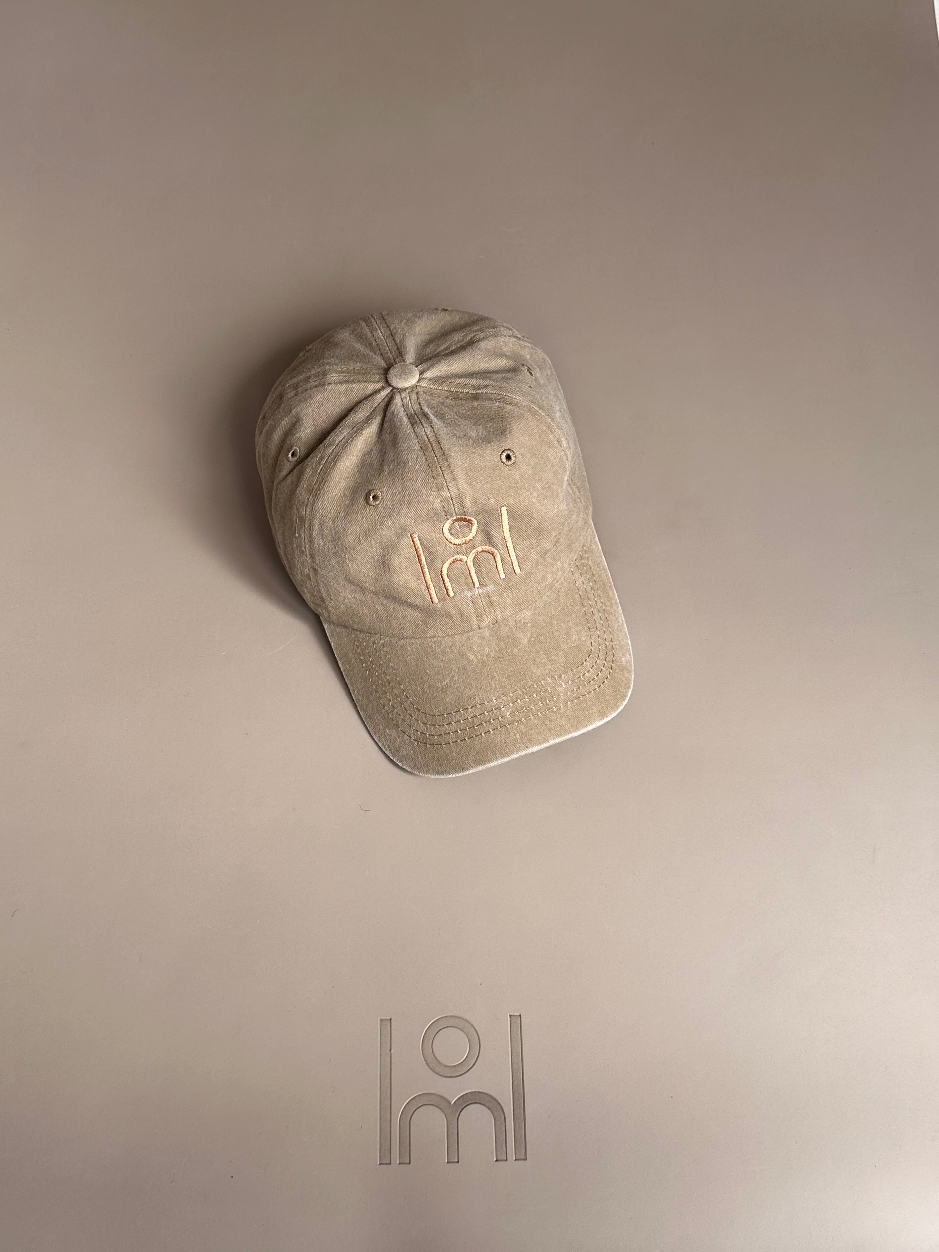 Cadiz boxy sandy summer cap